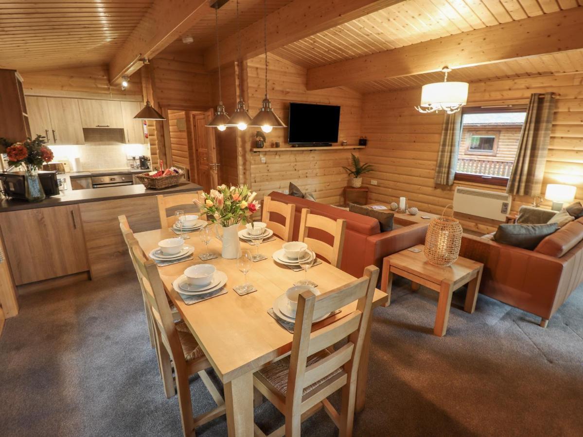 Leafy Hollow Lodge Louth  Eksteriør bilde